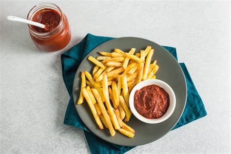 easy-tomato-ketchup-recipe-using-tomato-paste image