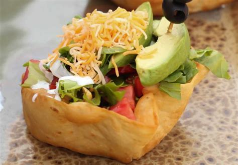 how-to-make-restaurant-style-fried-tortilla-bowls image