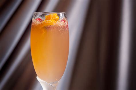 figgy-sparkler-cocktail-recipe-with-fig-infused-vodka image