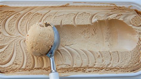 almond-ice-cream-recipe-affordable-mallorca image