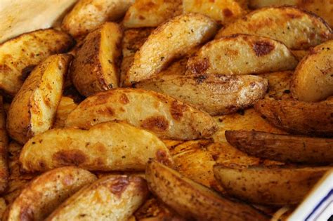 crispy-baked-potato-wedges-cajun-spiced image
