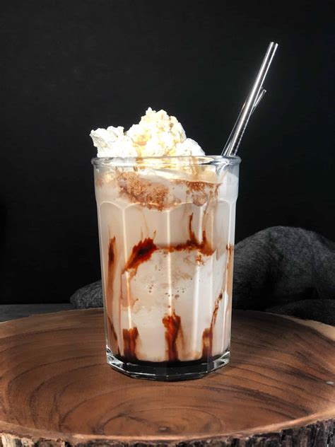 easy-boozy-baileys-milkshake-keeping-it-simple-blog image