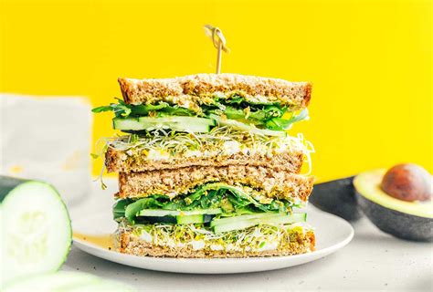 the-best-15-minute-avocado-sandwich image