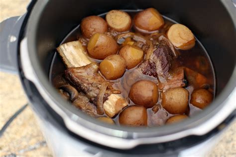 pressure-cooker-short-ribs-and-mushrooms-recipe-the image