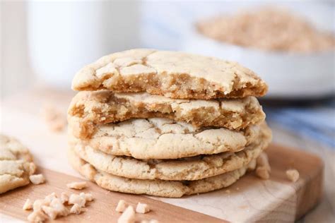 thin-and-chewy-toffee-bits-cookies-mels image
