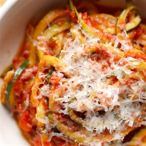 zucchini-noodles-with-olives-and-tomato-sauce-the image
