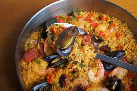 spanish-recipe-chorizo-shrimp-mussel-paella-12 image