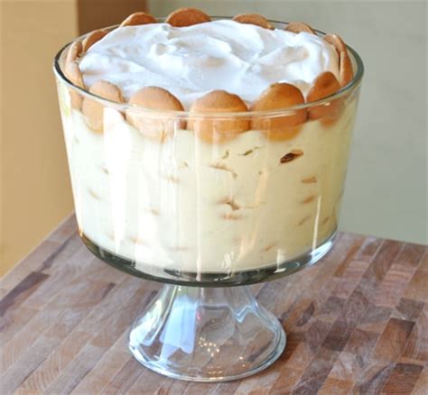 creamy-banana-pudding-trifle-mels-kitchen-cafe image