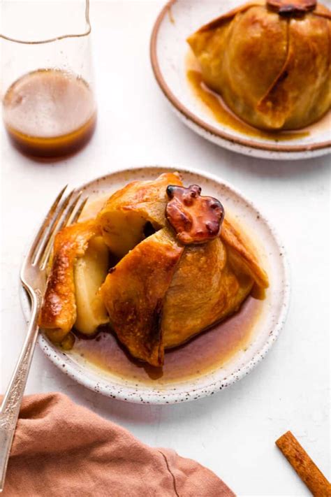 apple-dumplings-easy-dessert image