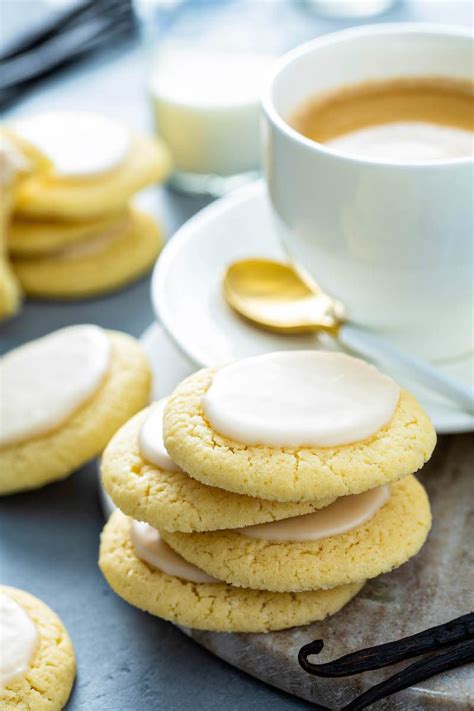 vanilla-meltaway-cookies-the-novice-chef image