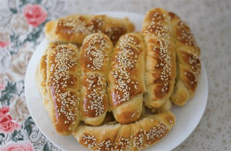 kifli-recipe-homemade-delicious-bread-rolls-in-2-hours image