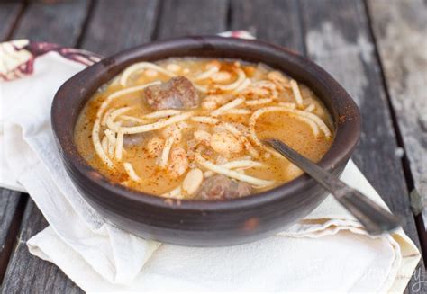 porotos-con-riendas-chilean-winter-bean-soup image