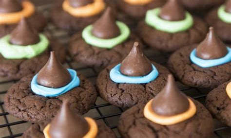 witch-hat-cookies-easy-halloween-cookies-tipbuzz image