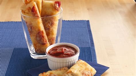 pizza-dipping-sticks-recipe-pillsburycom image