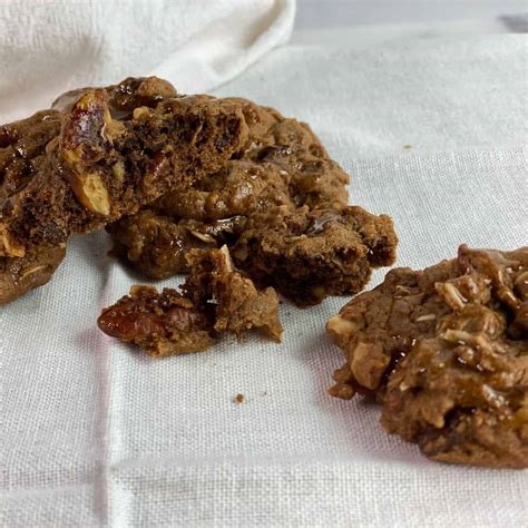 chewy-and-moist-german-chocolate-cookies-cooking image