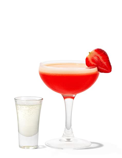 sunset-martini-recipe-absolut-drinks image