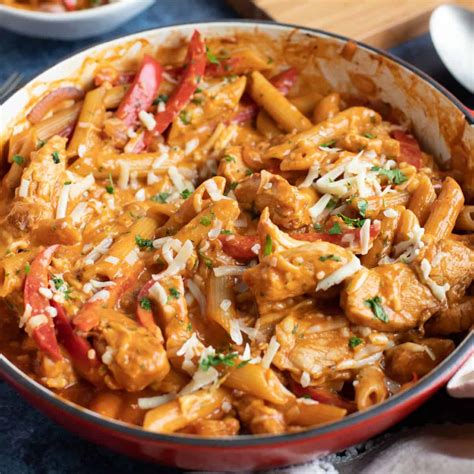 bbq-chicken-pasta-effortless-foodie image