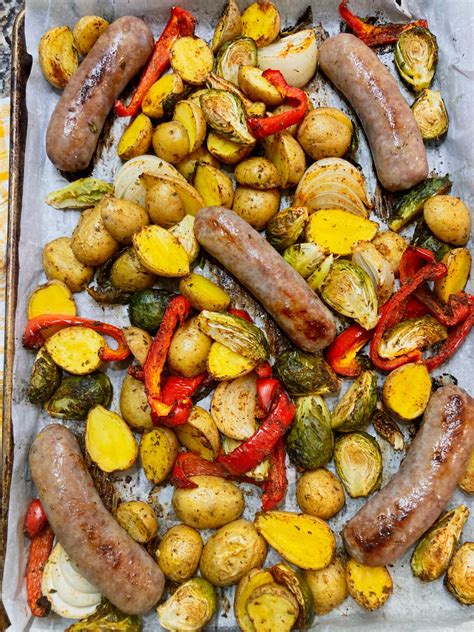 brat-sheet-pan-dinner-with-roasted-veggies-this image