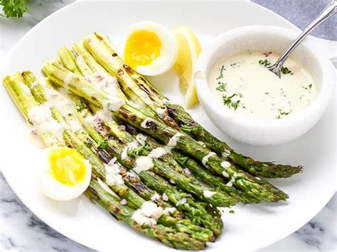spring-asparagus-with-dijon-vinaigrette-honest image