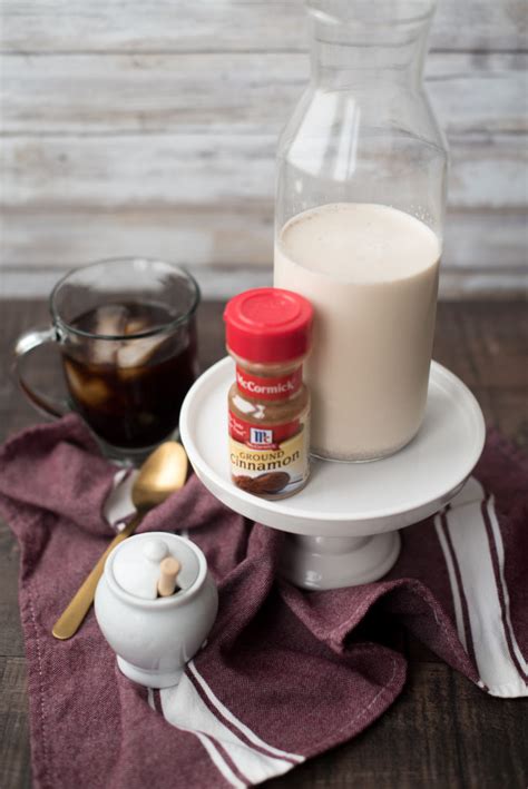 homemade-honey-cinnamon-coffee-creamer-first image