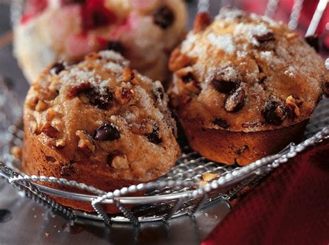 maple-pecan-muffins-with-chocolate-chips-cookstrcom image