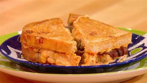 pimento-cheese-patty-melts-with-bacon-rachael-ray image