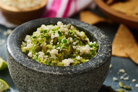 guacamole-with-queso-fresco-vv-supremo-foods-inc image
