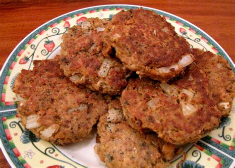 baked-quinoa-patties-recipe-153-calories-happy-forks image