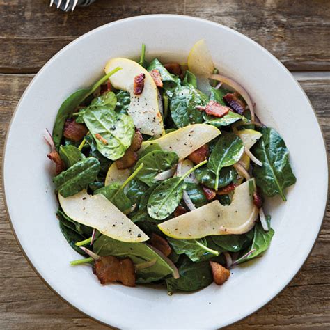 spinach-pear-and-bacon-salad image