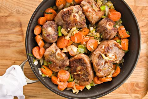 soul-food-braised-oxtails image