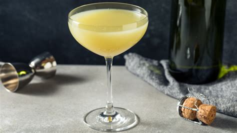best-death-in-the-afternoon-recipe-hemingways image