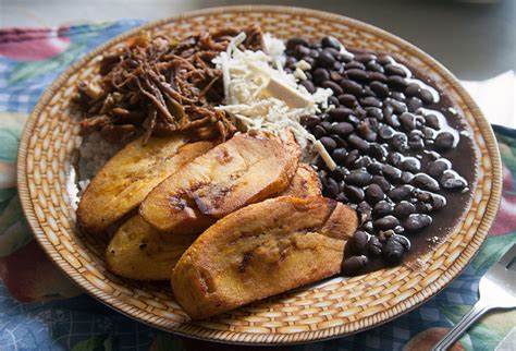 pabelln-criollo-the-national-dish-of-venezuela image