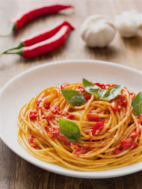 authentic-italian-pasta-al-pomodoro-recipe-for-the-best image