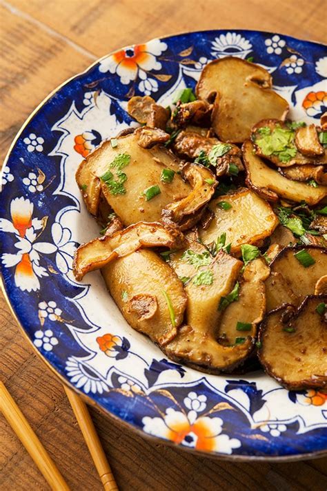 mushroom-stir-fry-recipe-chinese-stir-fried-porcini image
