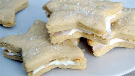 mint-buttercream-sandwich-cookies image