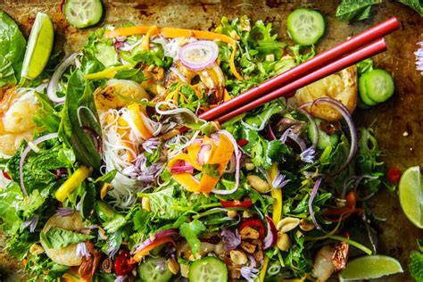 spicy-spinach-vietnamese-shrimp-noodle-salad image