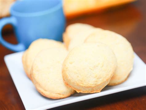 4-ways-to-make-bisquick-biscuits-wikihow image