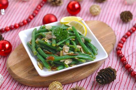 lemon-garlic-green-beans-healthy-thanksgiving-side-dish image