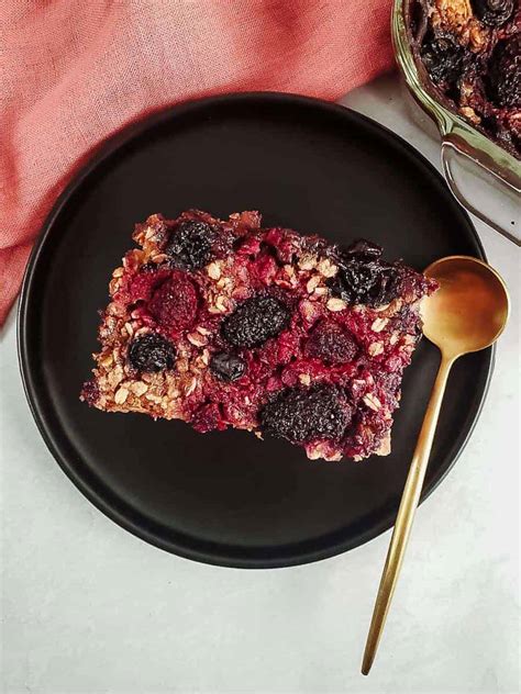 easy-vegan-baked-oatmeal-with-berries-broke-bank image