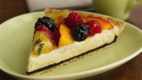 the-ultimate-fresh-fruit-tart-recipe-pillsburycom image