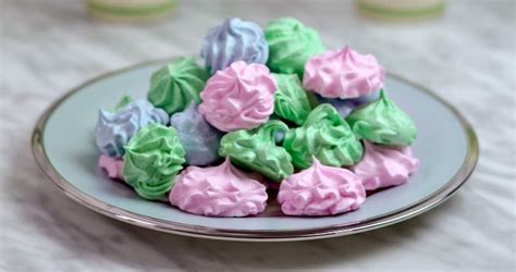 easy-meringue-cookie-recipe-low-calorie-low-fat image
