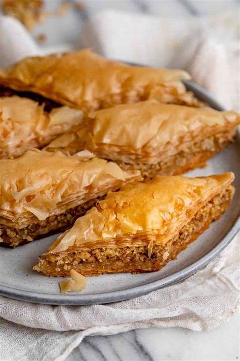 lebanese-baklava-authentic-easy-recipe-feelgoodfoodie image