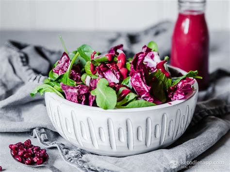 mixed-leaf-salad-with-sugar-free-raspberry-vinaigrette image