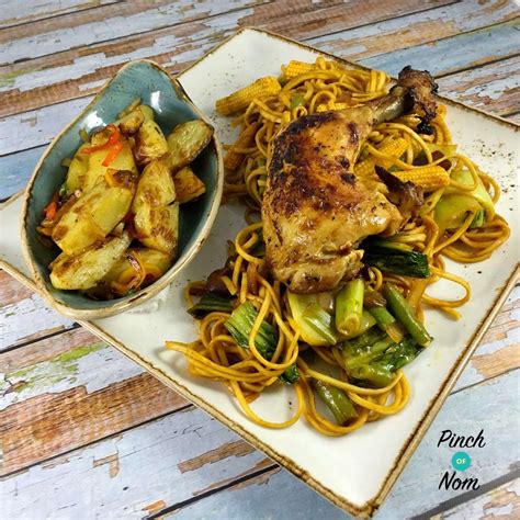 sticky-chilli-chicken-with-noodles-pinch-of-nom image