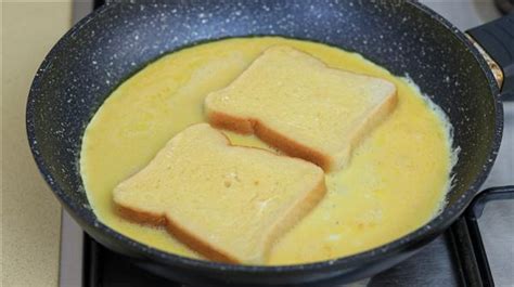 french-toast-omelette-sandwich-egg-sandwich-hack image