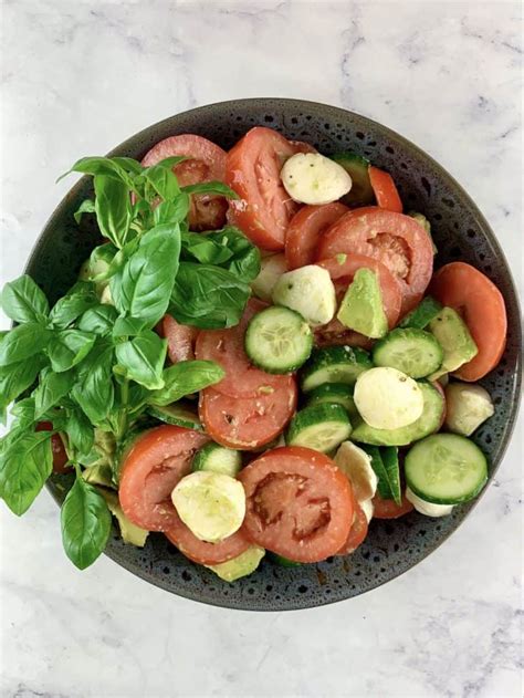 tricolore-salad-for-a-taste-of-italy-salads-with image