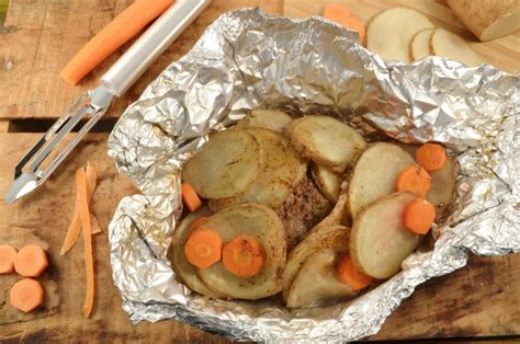 beef-hobo-dinner-recipe-hamburger-potato-dinner image