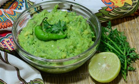 how-to-make-avocado-chutney-recipe-ingredients image