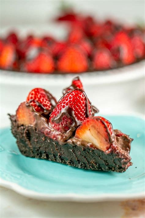 chocolate-strawberry-pie-bunsen-burner-bakery image