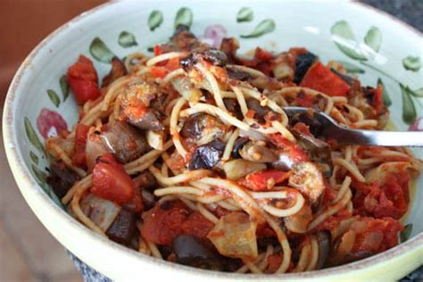 whole-wheat-spaghetti-with-roasted-peppers-and image